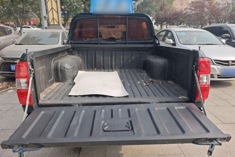 Used Dongfeng Ruichi 2017 2.4L Gasoline 4x4 Standard Version ZG24
