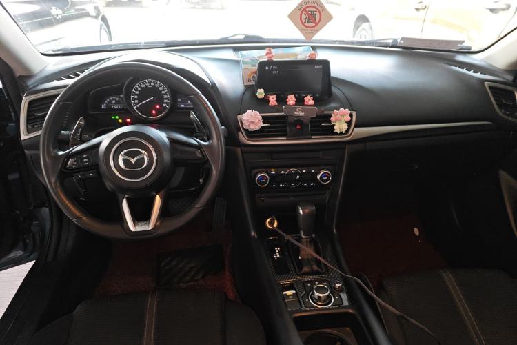 Used Mazda Mazda 3 Axela 2017 Hatchback 2.0L Automatic Luxury Model Emission Standard China V