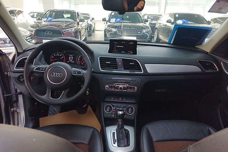 Used Audi Q3 2018 30th Anniversary Edition 35 TFSI Fashion Model
