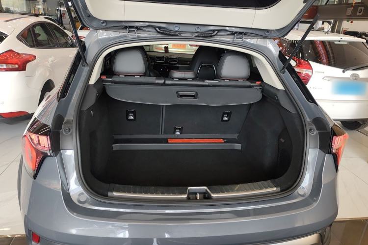 Used Lynk & Co 02 2019 1.5T DCT Two-Wheel Drive Pro Edition China VI Standard
