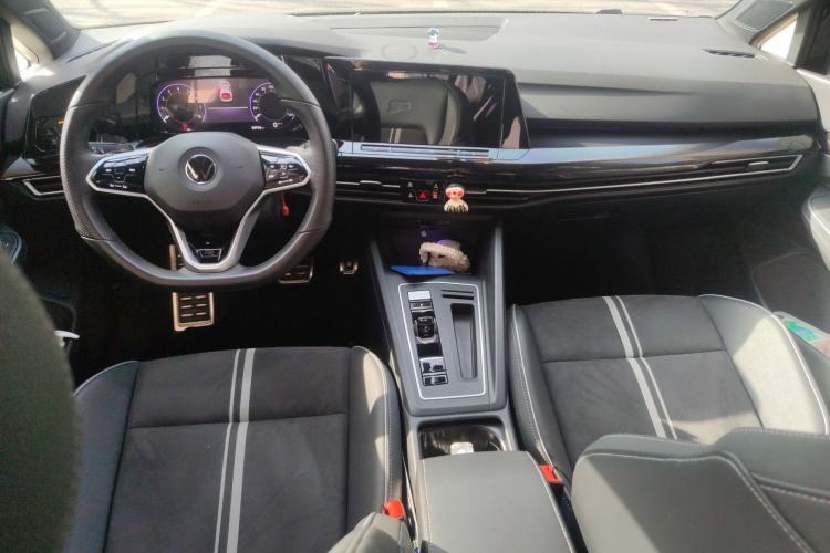 Used Volkswagen Golf 2023 280TSI DSG R-Line Lite Center Console