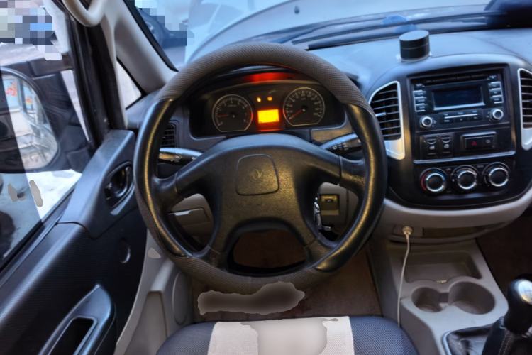 Used FORTHING Lingzhi 2015 V3 1.5L 7-seat Standard Model