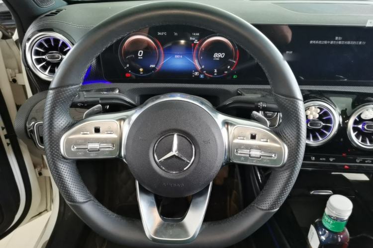 Used Mercedes-Benz A-Class 2022 Revised Version A 200 L Sport Sedan Fashionable Style