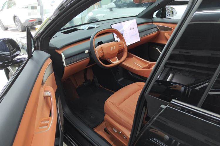 Used ONVO L60 2025 Model, 60kWh Black Knight Special Edition Driver Seat