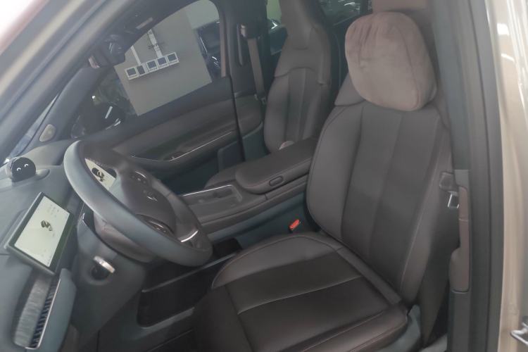 Used Nio EC7 2024 75 kWh Left Front Seat