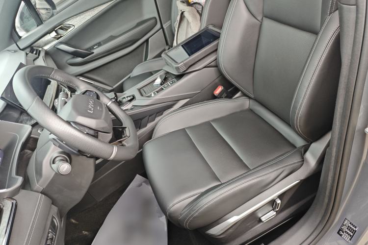 Used Lynk & Co 06 2020 1.5T JinPro model
