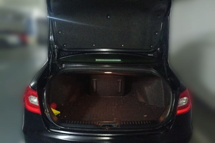 Used Hongqi H7 2015 2.0T Luxury Model
