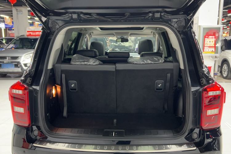 Used GAC Trumpchi GS8 2017 320T Two-Wheel Drive Luxury Smart Connectivity Version (7 Seats)
