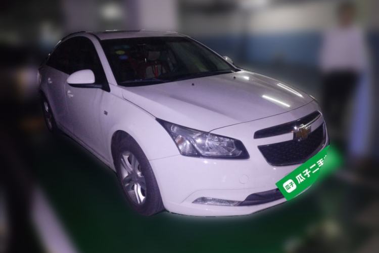 Used Chevrolet Cruze 2015 1.5L Classic SE AT Front Right 45 Deg