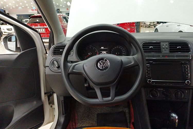 Used Volkswagen Polo 2016 1.4L Automatic Trendy Model
