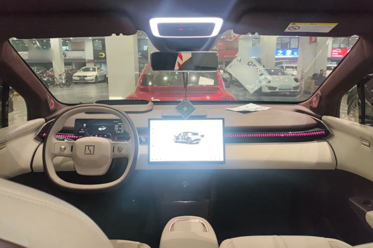 Used Zeekr X 2025 Four-Seater Rear-Drive Cube Version Center Console