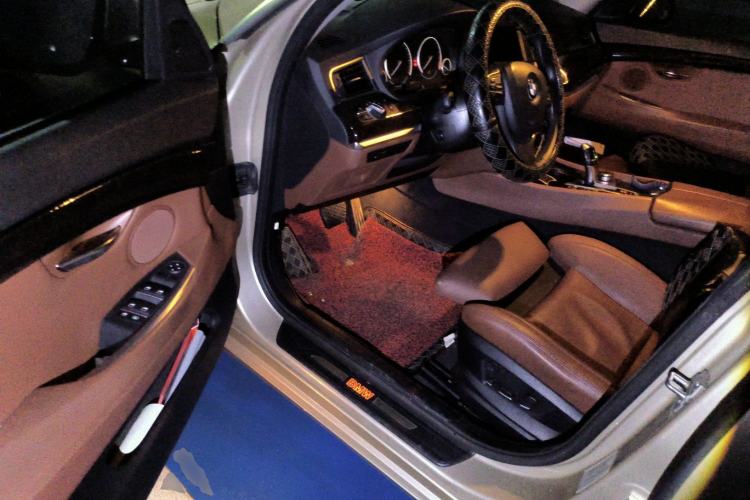 Used BMW 5 Series GT 2010 535i Luxury Edition Driver Seat