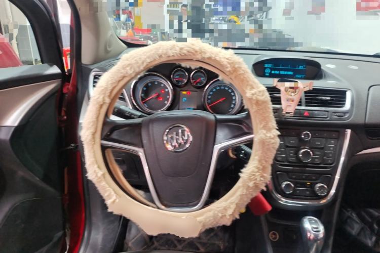 Used Buick Encore 2014 1.4T Automatic Two-Wheel Drive Urban Elite Model Steering Wheel