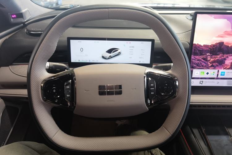 Used Geely Galaxy 8 2025 130km EM-P Starship Edition
