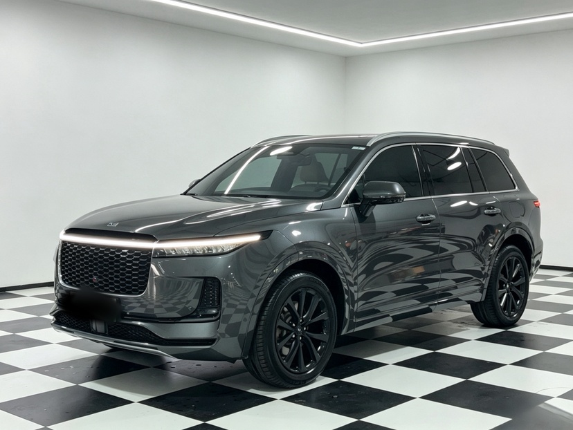 Unter der Vorderseite des Autos