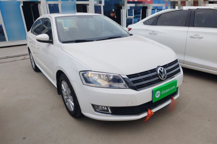 Used Volkswagen Lavida 2013 1.4TSI DSG Comfort Edition Front Right 45 Deg