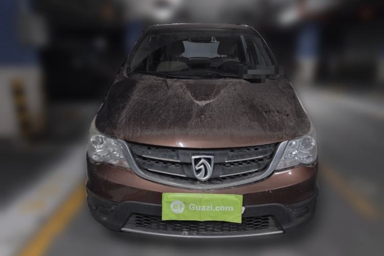 Used Baojun 730 2014 1.5L manual standard trim 7 seats