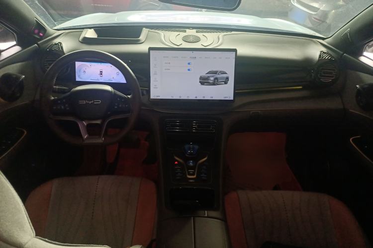 Used BYD Frigate 07 2023 DM-i 100KM Flagship Model Center Console