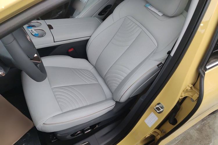 Used Baojun Enjoy 2025 Plug-in Hybrid 140km Luxury Edition
