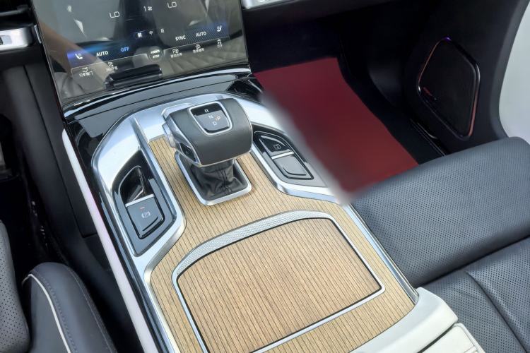 Used Hongqi E-HS9 2021 460 km Range Flagship Edition Six-Seater Interior 4