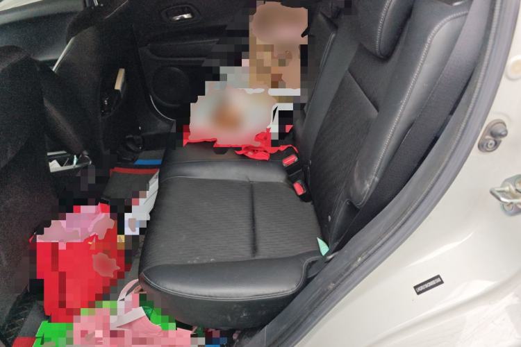 Used Honda Vezel 2022 1.5L CVT Phantom Night Pioneer Edition Left Rear Seat