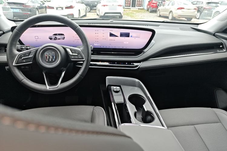 Used Buick E5 2025 Model 620KM Prestige Edition