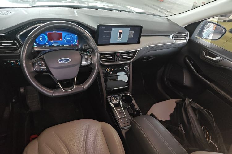 Used Ford Escape 2020 EcoBoost 245 Four-Wheel Drive Luxury Edition
