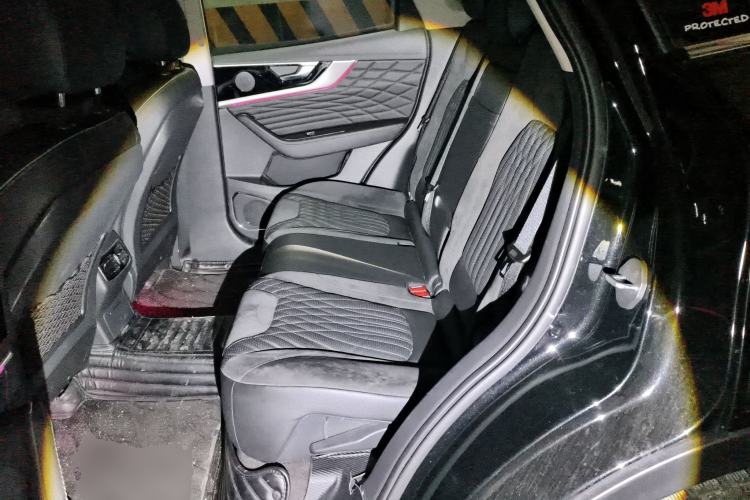 Used Hongqi HS5 2022 Revised Version 2.0T Smart Connect Flagship Edition Left Rear Seat