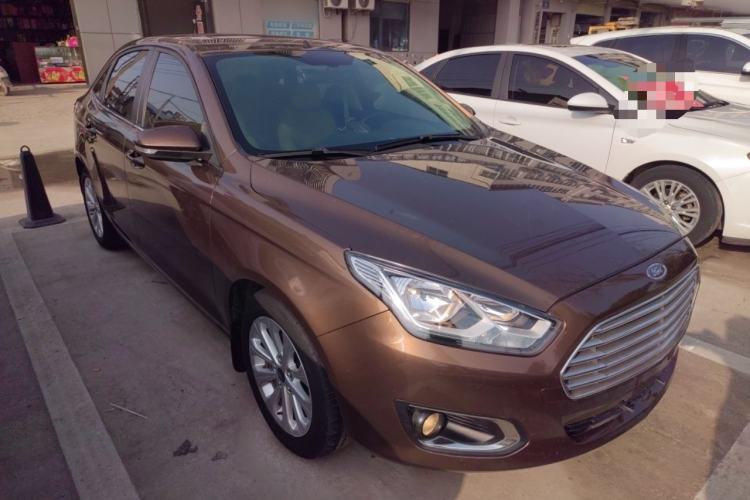Used Ford Escort 2015 1.5L Automatic Fashion Model
