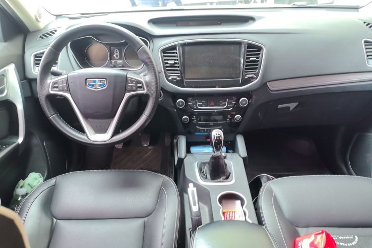 Used Geely Auto Vision X6 2016 1.8L Manual Luxury Model Center Console