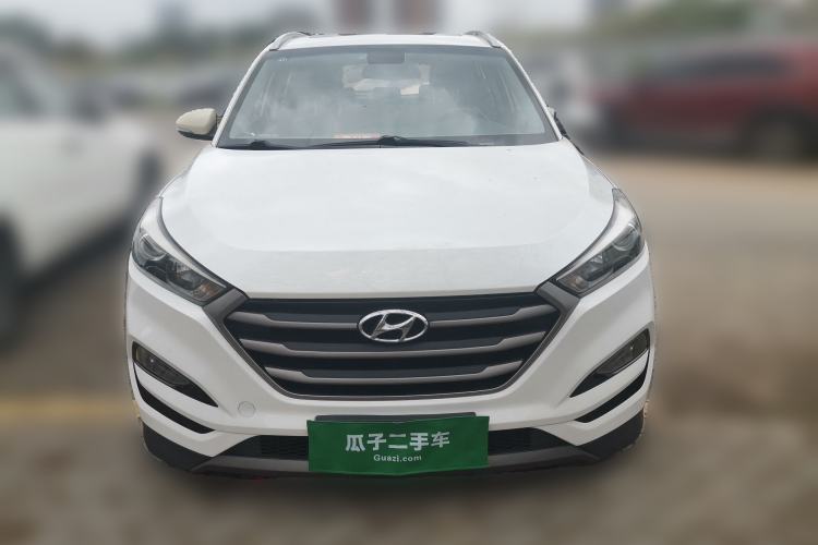 Used Hyundai Tucson 2015 1.6T Dual-Clutch Two-Wheel-Drive Smart Model Front