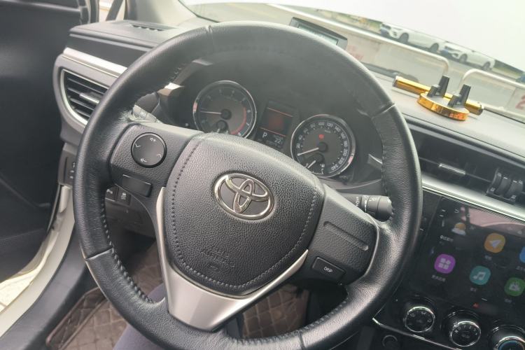 Used Toyota Corolla 2017 1.2T CVT GL-i Leather Edition Steering Wheel