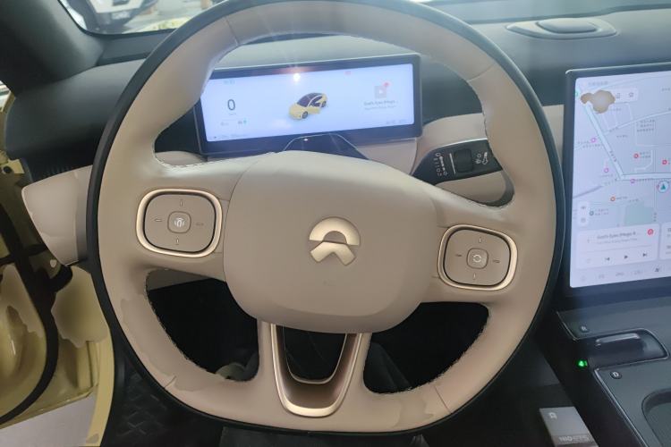 Used Nio ET5 2022 75 kWh Steering Wheel