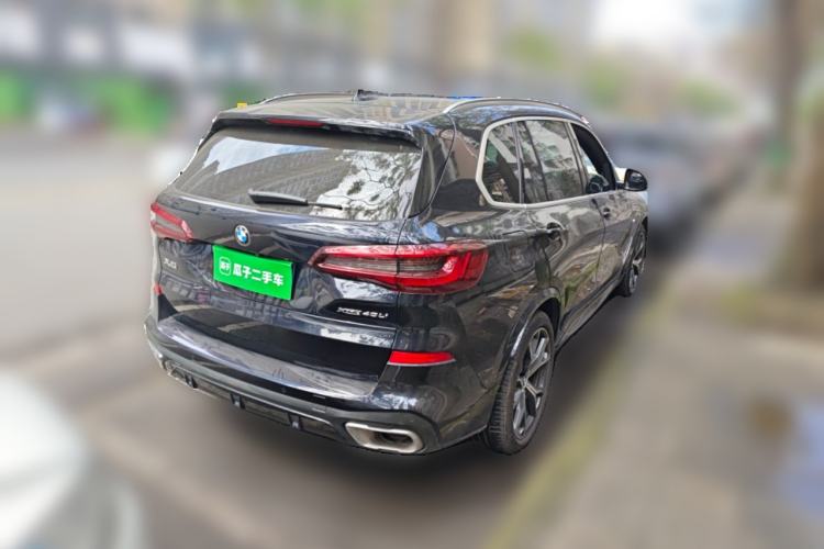 Used BMW X5 2022 Restyled xDrive 40Li M Sport Package Rear Right 45 Deg