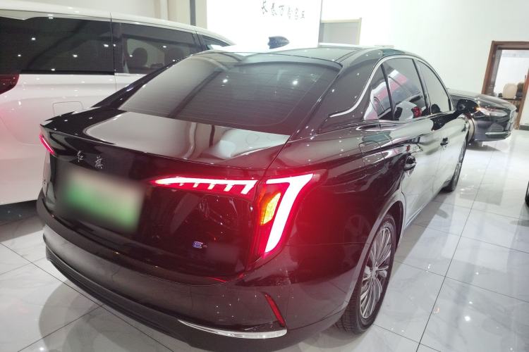 Used Hongqi E-QM5 2024 610 km PLUS
