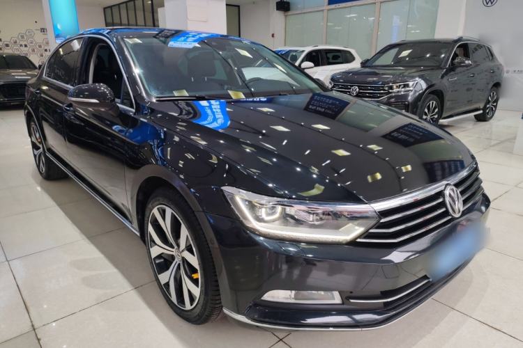 Used Volkswagen Magotan 2018 330TSI DSG Luxury Model