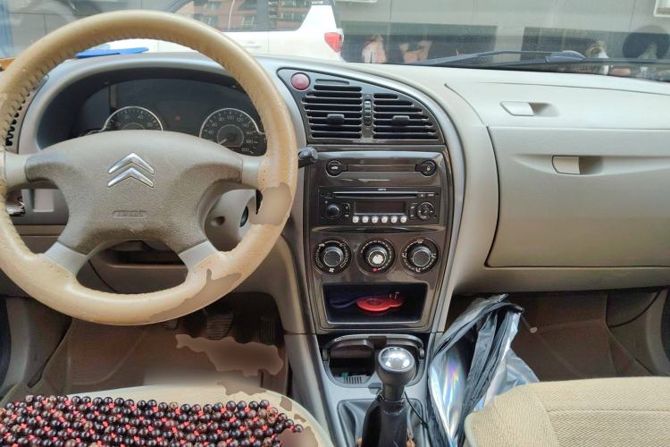 Used Citroen Elysee 2013 Sedan Classic 1.6L Manual Tech Edition

