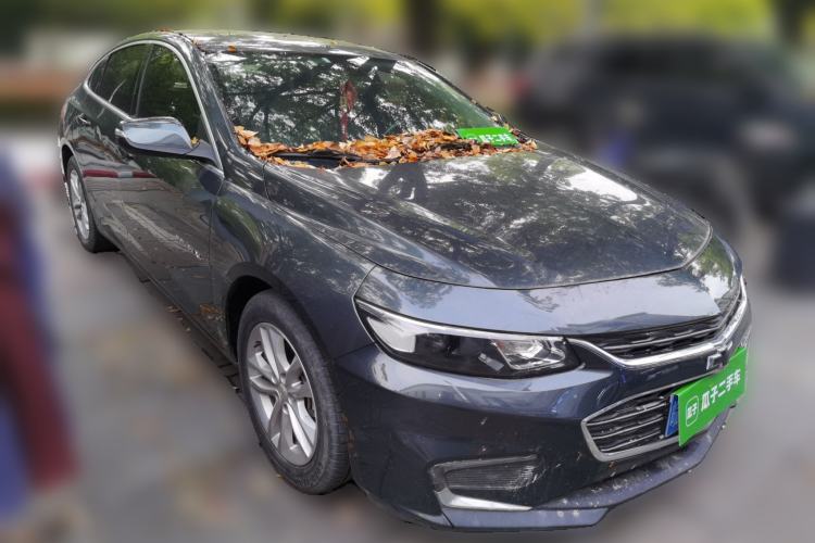 Used Chevrolet Malibu 2017 1.5T Automatic Luxury Edition Front Right 45 Deg