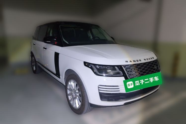 Used Land Rover Range 2018 3.0 SC V6 Vogue Extended-Length Model Front Right 45 Deg
