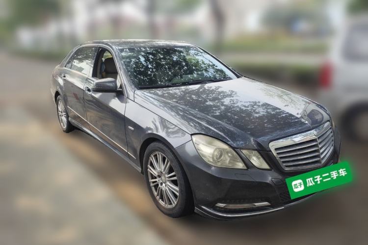 Used Mercedes-Benz E-Class 2010 E 260 L CGI Elegant Model Front Right 45 Deg