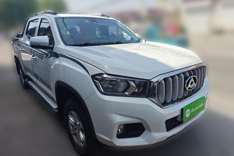 Used SAIC MAXUS T60 2017 2.4L Gasoline Manual Transmission Two-Wheel Drive High Ground Clearance Comfort Edition Standard Cabin Front Right 45 Deg