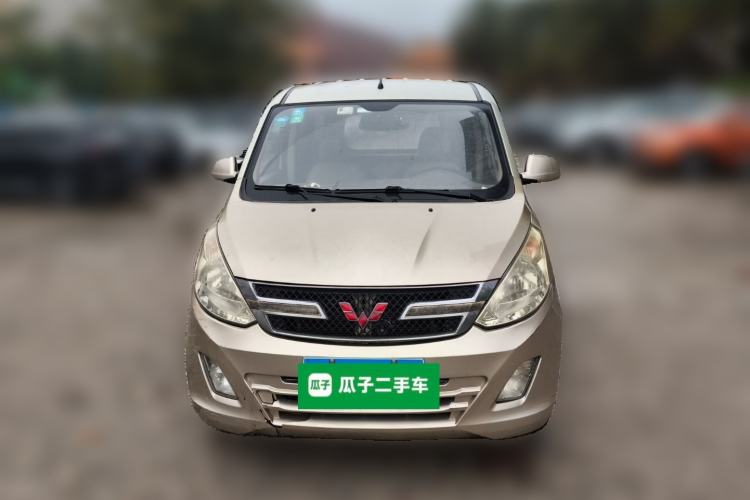 Used Wuling Rongguang V 2016 1.5L Standard Version Front