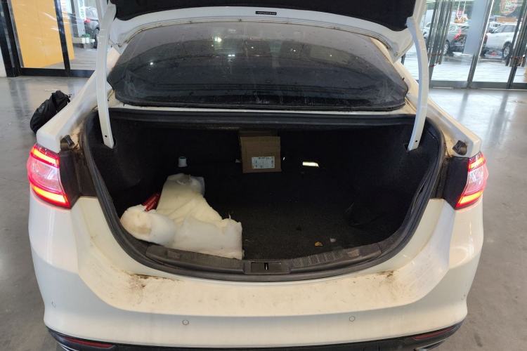 Used Ford Mondeo 2013 2.0L GTDi 200 Fashion Edition Trunk