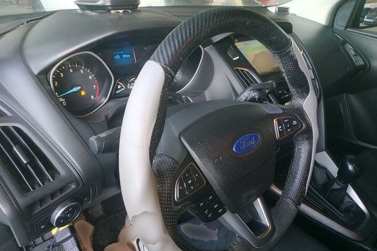 Used Ford Focus 2017 Hatchback 1.6L Manual Comfort Plus SmartDrive Edition