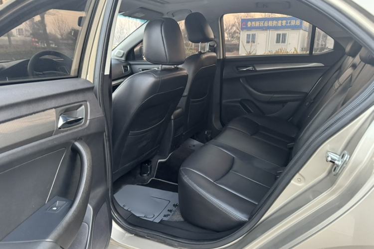 Used Roewe 360 2015 1.5L Manual Luxury Edition