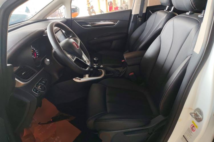 Used BYD Song MAX 2017 1.5T Manual Smart Connect Luxury 7-Seater