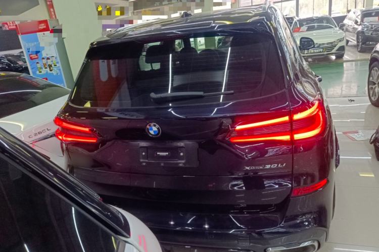 Used BMW X5 2022 xDrive 30Li Luxury M Sport Package