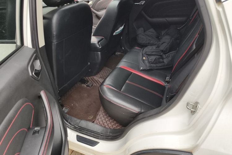 Used Soueast DX3 2016 1.5T CVT Flagship Model Left Rear Seat