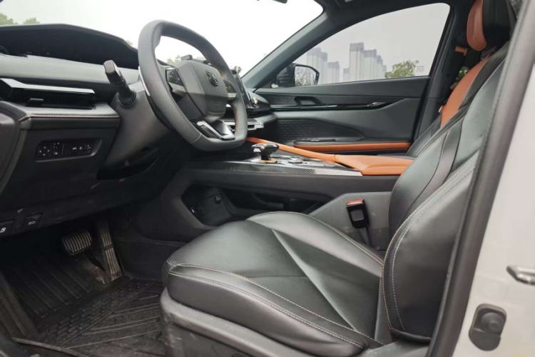 Used CHANGAN UNI-V 2022 1.5T Prestige Version
