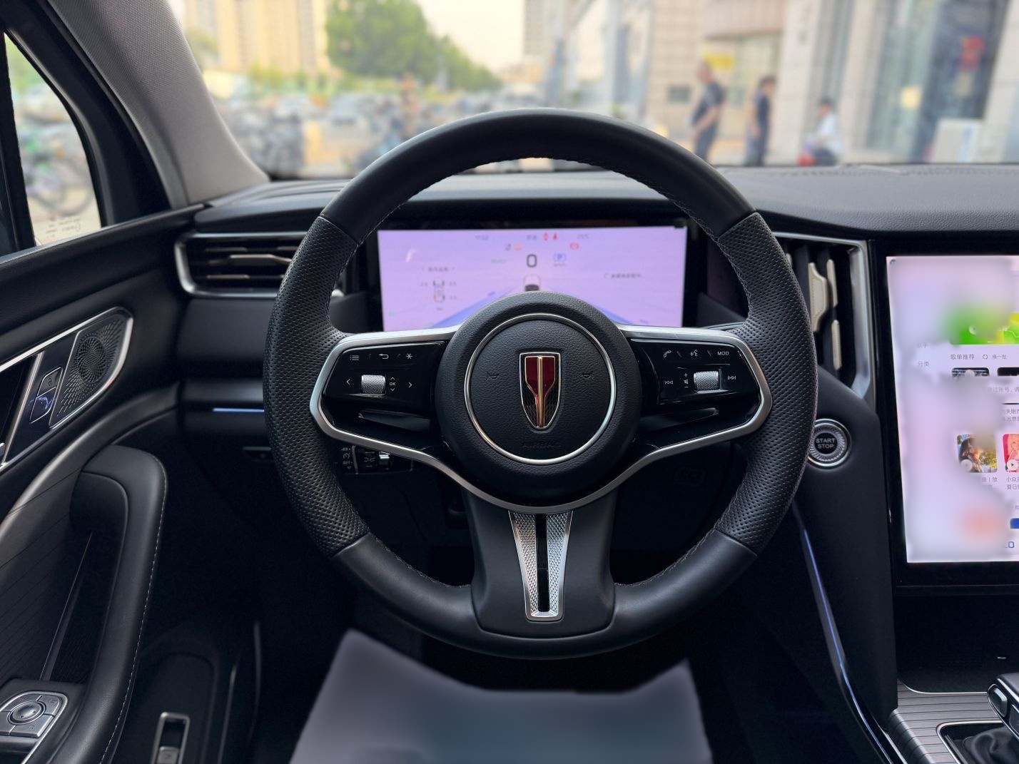 Hongqi HS7 PHEV 2024 2.0T PHEV Four-Wheel Drive Flagship Edition 7 Seats — снимка 18